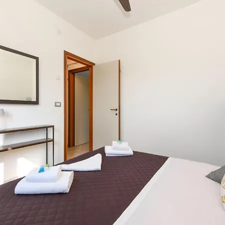 Mgh Lakefront Dream Peschiera Апартаменты Пескьера-дель-Гарда