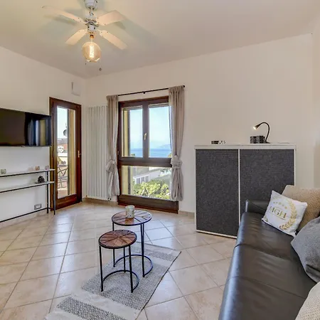 Mgh Lakefront Dream Peschiera Апартаменты Пескьера-дель-Гарда
