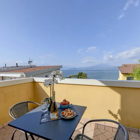 Mgh Lakefront Dream Peschiera * Пескьера-дель-Гарда